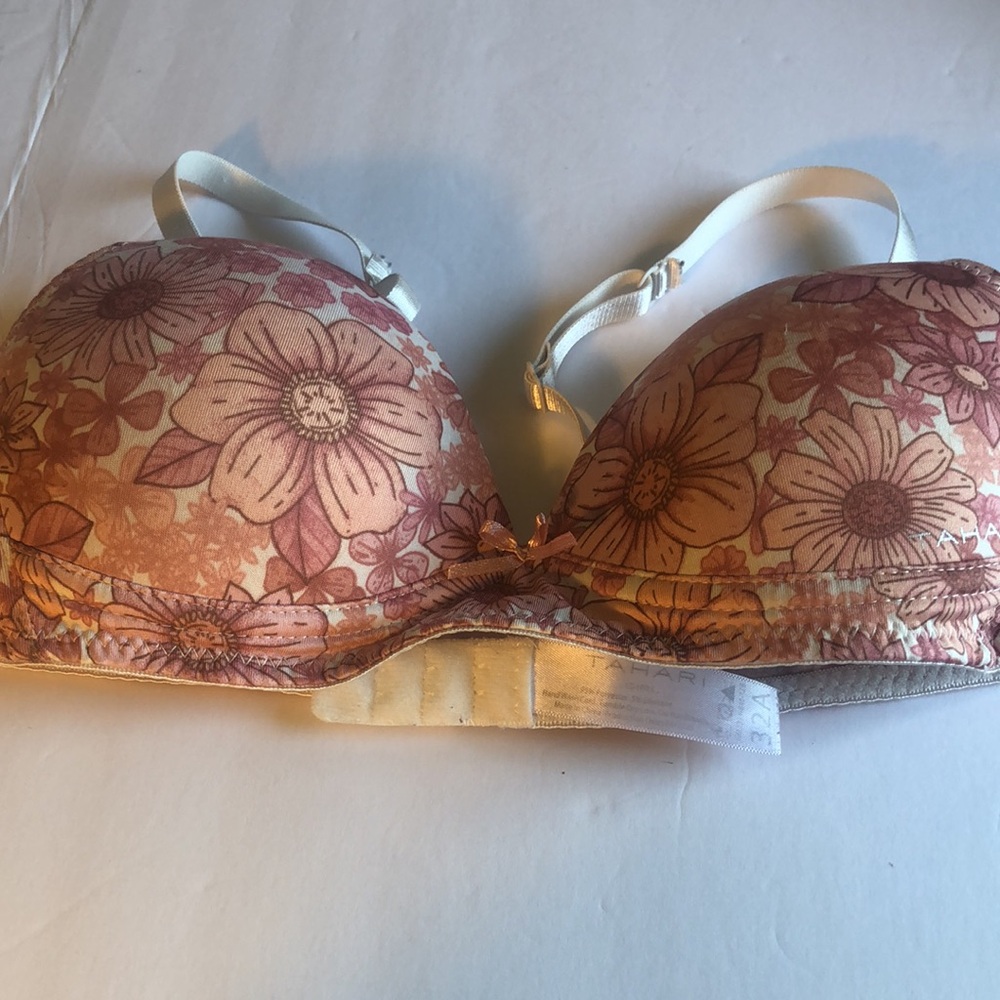 Woman’s fall floral Tahari bra